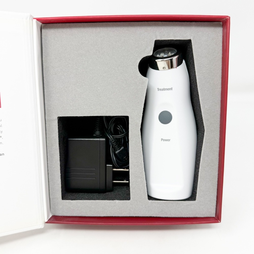 SKINCLINICAL Reverse Anti-Aging Light Therapy‎ In-Home Use - Picture 5 of 6